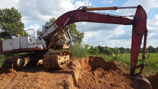 ขายด่วนแบ็คโฮSUMITOMO 200 2800F2 เครื่องดีปั้มK3Vราคาเบาๆโทร0843923995