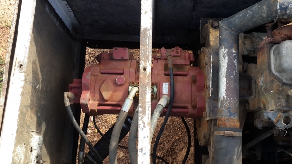 ขายด่วนแบ็คโฮSUMITOMO 200 2800F2 เครื่องดีปั้มK3Vราคาเบาๆโทร0843923995