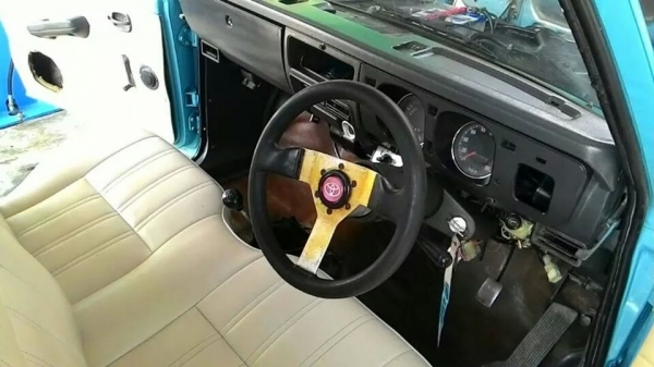 ขายมาสด้า1300cc.49,500บาทเก็บงานไหม่หมด