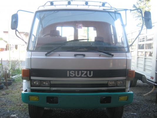 2 เพลา เครื่องฮีโน่ 195 แรง  ราคา 760,000 บาท