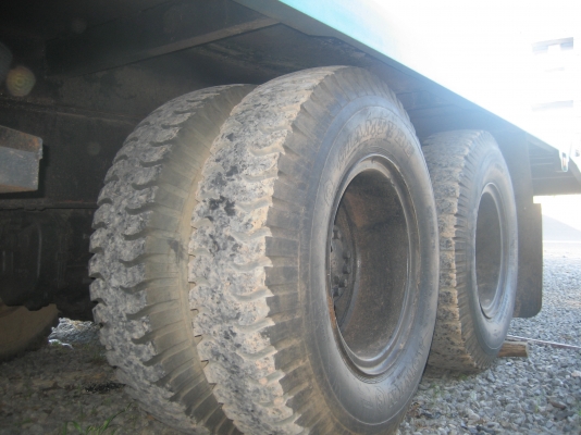 2 เพลา เครื่องฮีโน่ 195 แรง  ราคา 760,000 บาท