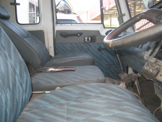 2 เพลา เครื่องฮีโน่ 195 แรง  ราคา 760,000 บาท