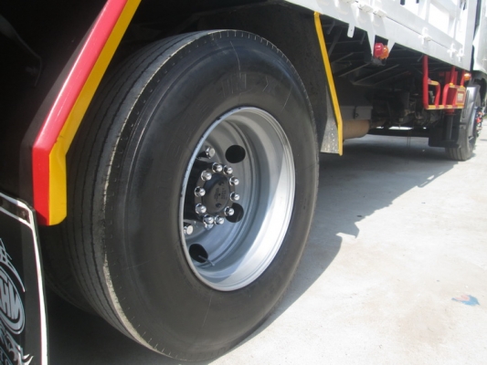 ขาย 6 ล้อ  HINO เมกก้า 212  ปี  50  ติดเครน UNIC  4 ชัก