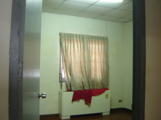 ขายทาวน์เฮาส์ ราคา 760000 โทร 0843376760 ต่อรองราคาได้