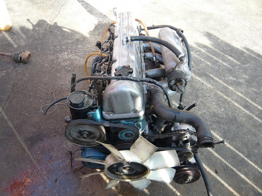 ขายเครื่องยนต์ดีเซลนิสสันLd 2800 เกียร์ธรรมดามีเลข