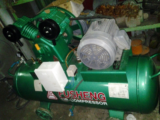 ปั๊มลมฟูเช็งมอเตอร์ 7.5 hp ถังขนาด 260 ลิตร ราคาถูกมากพร้อมรับประกันสินค้าหากท่านไม่พอใจ 0988693990