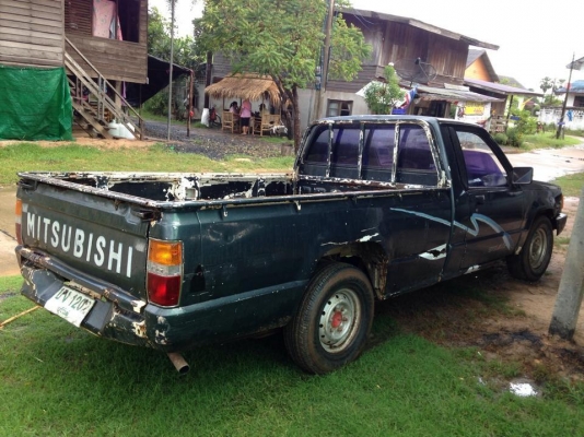 ขาย L200 Cyclone เครื่องดี เก๋ง กระบะ มีผุบ้างแล้ว แชสสีสวย ขาย L200 Cyclone เครื่องดี เก๋ง กระบะ มีผุบ้างแล้ว แชสสีสวย