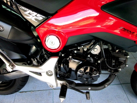 MSX สีแดง รถเดือน มกราคม ปี57 ไมล์ 2 พันโล เครื่องเดิมๆ โปรโมชั่น แถม 3 รายการ 57900 MSX สีแดง รถเดือน มกราคม ปี57 ไมล์ 2 พันโล เครื่องเดิมๆ โปรโมชั่น แถม 3 รายการ 57900