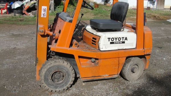 โฟคลิฟท์ toyota 1.5ตัน เครื่องเบนฃิน ยกสูง3เมตร ยางตัน สีเดิม สภาพดีพร้อมใช้ โฟคลิฟท์ toyota 1.5ตัน เครื่องเบนฃิน ยกสูง3เมตร ยางตัน สีเดิม สภาพดีพร้อมใช้