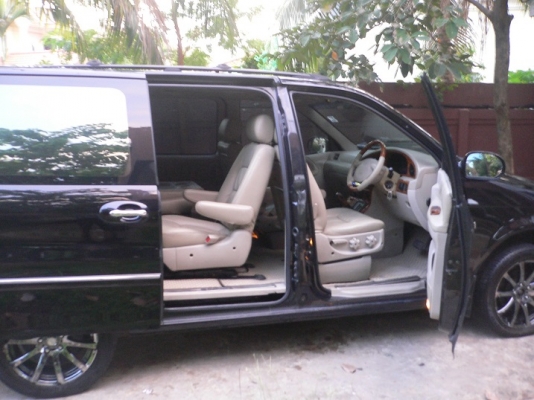 ขายรถครอบครัว7ที่นั่ง KIA CARNIVAL 2.5 CEO เกียร์ออโต้ AIRBAG2 ABS ปี 2004ไม่เคยติดแก๊ส