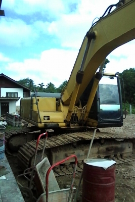 ขายรถแบคโฮ KOMATSU120-6 เล่มทะเบียน ซีเลี่ยน. 89××× ขายรถแบคโฮ KOMATSU120-6 เล่มทะเบียน ซีเลี่ยน. 89×××