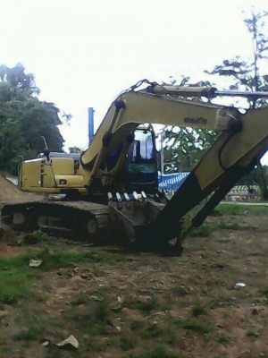 ขายรถแบคโฮ KOMATSU120-6 เล่มทะเบียน ซีเลี่ยน. 89××× ขายรถแบคโฮ KOMATSU120-6 เล่มทะเบียน ซีเลี่ยน. 89×××