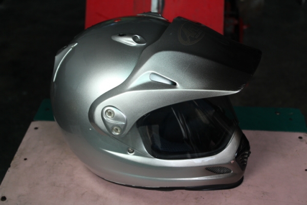 อีกใบครับ วิบาก Tx โมตาด ขายหมวก Arai  2500 ของไม่เคยใช้ในไทยครับ