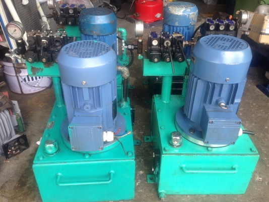 ขายปั้มน้ำมันไฮโดรลิค ขนาด 3 HP. 380V พร้อมวาล์วคอนโทรล 110VAC 3 ชุด สภาพสวย อุปกรณ์ครบ พร้อมใช้งาน มี 4 ตัวครับ (เหลือ 2 ตัวครับ)