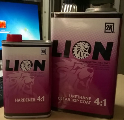 แล็คเกอร์พ่นรถยนต์ 2k ยี่ห้อ lion ขนาดชุด 4ลิตร (แล็คเกอร์ 4 ฮาร์ด 1) 600บาท