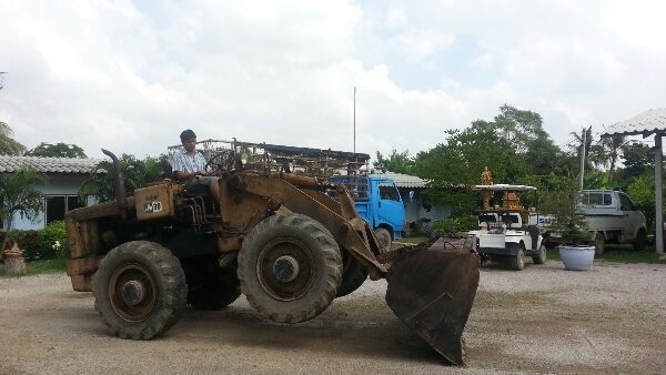 ขายรถตักด่วน