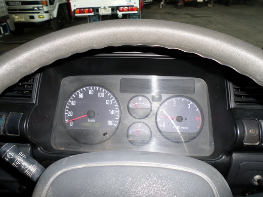 ขาย 6 ล้อ อีซูซุ NKR เครน 2 .5 ตัน  130 แรง ยาว 4.30 ม. รวมเครน ปี 2006 สภาพเดิม สนใจชมรถก่อนได้ครับ ติดต่อ 081-9425443