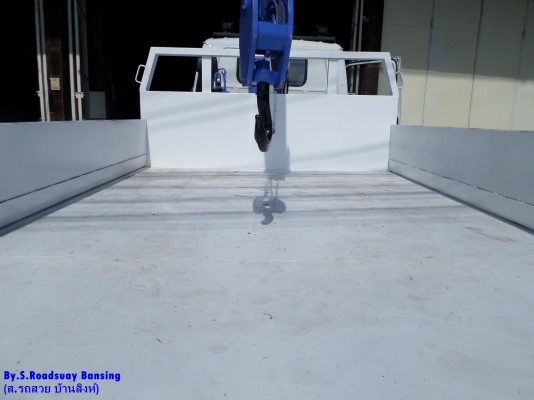 ขาย 6 ล้อ อีซูซุ NKR เครน 2 .5 ตัน  130 แรง ยาว 4.30 ม. รวมเครน ปี 2006 สภาพเดิม สนใจชมรถก่อนได้ครับ ติดต่อ 081-9425443