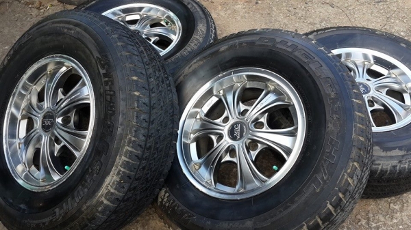 MIC ขอบ 16 6รู รัดยางบริสโตนปี 10 สภาพพร้อมใช้งานทันที ขายถูกๆ