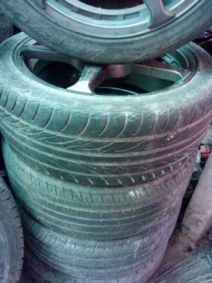 ขายแม็ก 5 รูขอบ 18 +ยาง