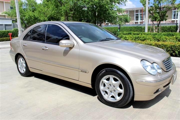 2003BENZ C180 2.0 Elegance มือเดียวป้ายแดง ออกศูนย์เบนซ์ตลิ่งชัน 2003BENZ C180 2.0 Elegance มือเดียวป้ายแดง ออกศูนย์เบนซ์ตลิ่งชัน