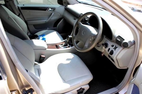 2003BENZ C180 2.0 Elegance มือเดียวป้ายแดง ออกศูนย์เบนซ์ตลิ่งชัน 2003BENZ C180 2.0 Elegance มือเดียวป้ายแดง ออกศูนย์เบนซ์ตลิ่งชัน