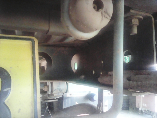 ขายหกล้อ อีซูสุ NHR88แรงช่วงสั้น ปี44สภาพดีพร้อมใช้งาน ทะเบียนจะดำเนินการแจ้งยกเลิกเปลี่ยนป้ายดำให้ ครับ