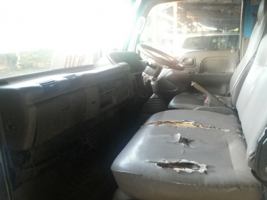 ขายหกล้อ อีซูสุ NHR88แรงช่วงสั้น ปี44สภาพดีพร้อมใช้งาน ทะเบียนจะดำเนินการแจ้งยกเลิกเปลี่ยนป้ายดำให้ ครับ