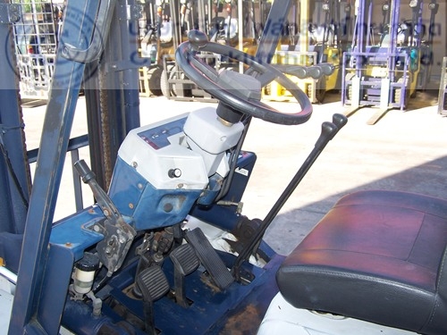 ขาย รถโฟล์คลิฟท์ KOMATSU รุ่น FG20-11