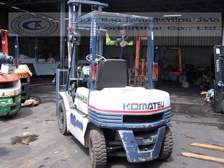 ขาย รถโฟล์คลิฟท์ KOMATSU รุ่น FG20-11