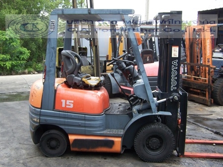 ขาย รถโฟล์คลิฟท์ รุ่น TOYOTA 6-FG15