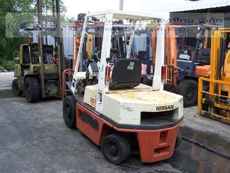 ขาย รถโฟล์คลิฟท์ NISSAN รุ่น EH02