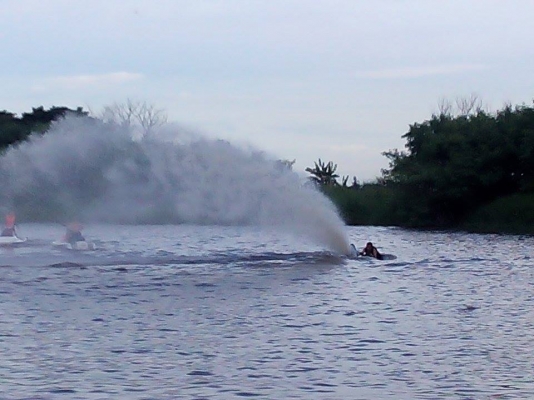 ขายเรือยืน Yamaha 650 Super jet 38,000 บาท เล่นได้เลย.. ขายเรือยืน Yamaha 650 Super jet 38,000 บาท เล่นได้เลย..