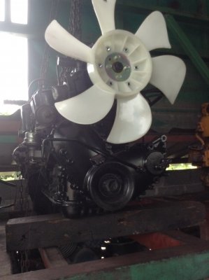 +++ ขายเครื่อง TOYOTA 4Y  เบนซิน (พร้อมใช้)  ราคา 28,000.- บาท ครับ  *** สนใจโทร. 081-659-7598 ***