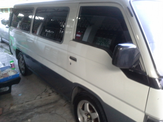 ขายรถตู้ nissan urvan ขายรถตู้ nissan urvan