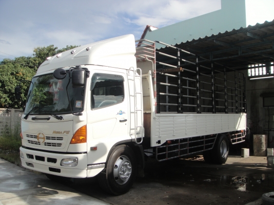 HINO FG1J เครื่องยนต์ 212 แรง กะบะเสริมคอกสูง ยาว 6.50 เมตร รุ่นเพลาท้ายใหญ่ ยางใหม่ 6 เส้นกะทะแม็กเรเดียน 22.5 สภาพสวย พร้อมใช้งาน