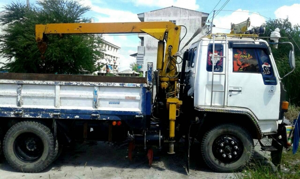 ขายISZUSU สิบล้อตืดเครน