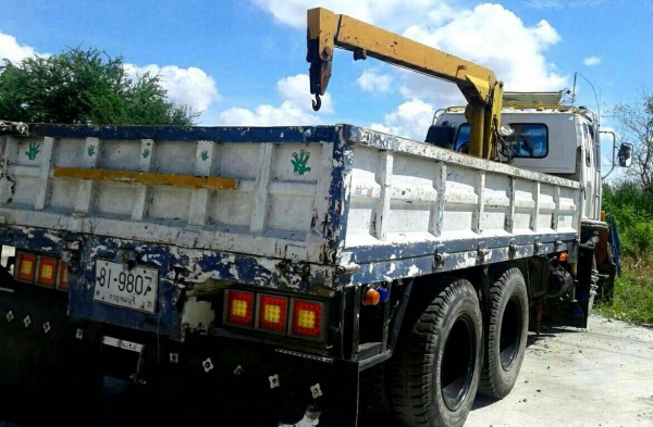 ขายISZUSU สิบล้อตืดเครน