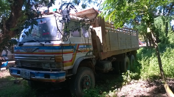 ซูโม่ 227ld-10089   เครื่องดี  เกียร์ ud ช่วงล่างดี ขายตามสภาพ ภายในครบ ยางดี รถจอดประมาณ 6เดือน ราคา 630,000 ต่อรอง