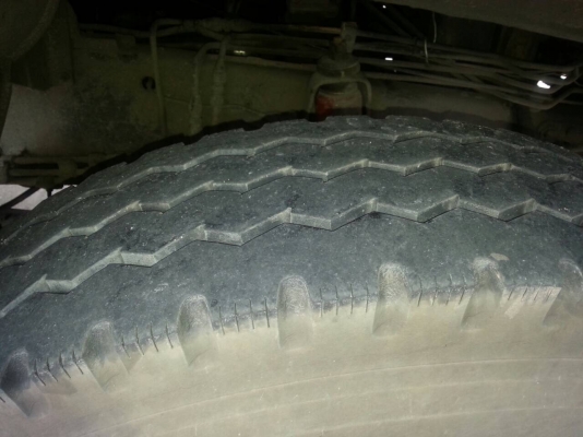 10ล้อรถน้ำมัน175แรง รถสภาพดีใช้ได้ ห้างแท้ ถัง15000ล.ยังไม่โหลดล่าง..เล่มพร้อม รถใช้งานอยู่...