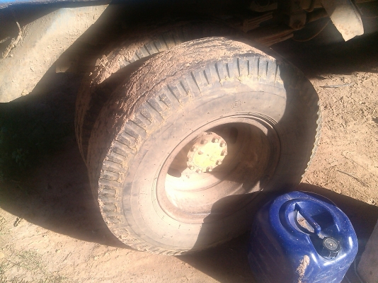 รถ6ล้ออีซูซุNPRประกอบเครื่อง110ฝาดำครัซซีสวยหังเก๋งมีพุครับช่างล้างFทะเบียนพร้อมโอน