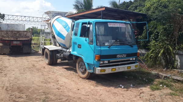 ขายรถโม่ปูน 3 คิว