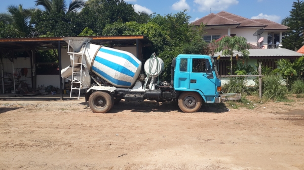 ขายรถโม่ปูน 3 คิว