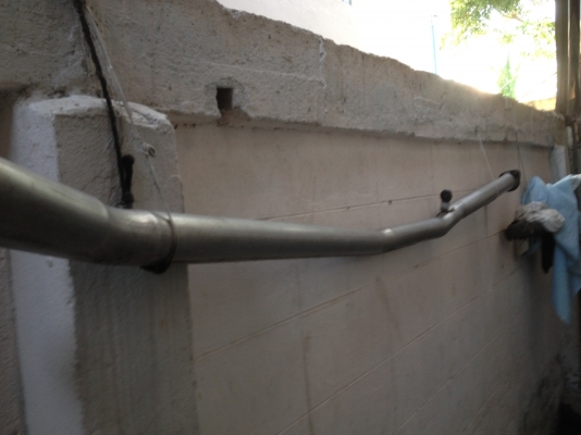 ขายท่อเหล็กขาว ขนาด2.5นิ้ว ยาว105นิ้ว  ถอดออกจากรถe30 4ประตู เครืองsr20 โบ สภาพok ตามรูปคับ ราคา1500บาท โทร0924462525โส กทม