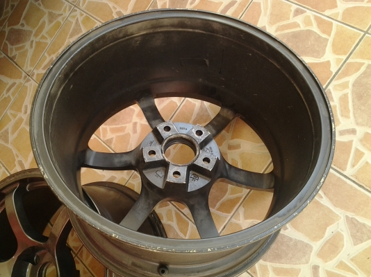 rg2  rota 18x9 off20 มีคู่เดียว ไม่คดไม่ดุ้ง พร้อมใช้ 5*114