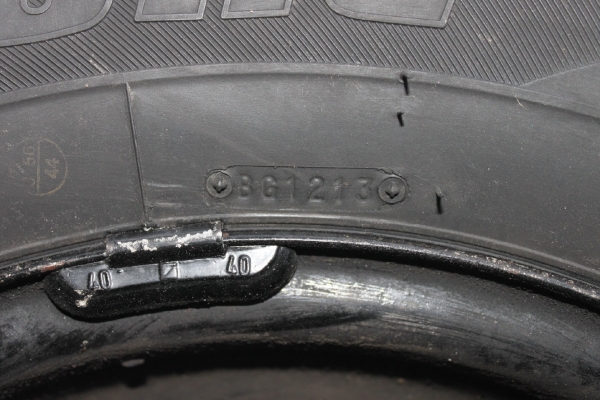 ขายยางรถกระบะขอบ14"สภาพใหม่ พร้อมกระทะล้อ 2เส้น ราคา 2,400บาท