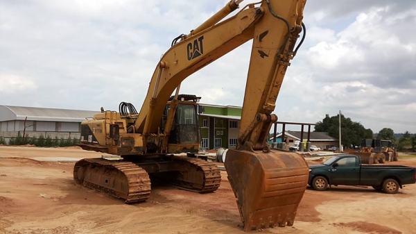 **2,400,000 บ.ต่อรอง**ขายแบ็คโฮ ตัวใหญ่ๆ สวยๆเก่านอก CAT350 ปี1995 S.No.*7RK00330* เครื่องเดิมปั้มเดิม ไฟฟ้าเต็ม เครื่องCAT3306DI-286HP 6สูบ 1x,xxx ชั่วโมง ช่วงล่าง80-90\% เครื่องดีแน่น ปั้มดีไม่เยิ้ม เอวแน่น บูมอาร์มสวย ทำงานเร็วไม่โหลด แทร็กหนา โซ่หนา โร