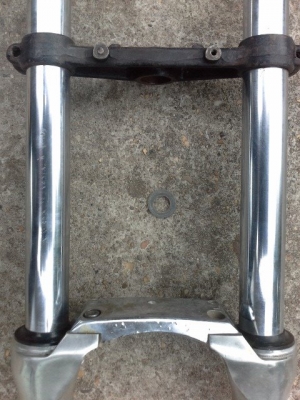 ขายโช้คหน้า Honda แกนโช้ค 39 มม.