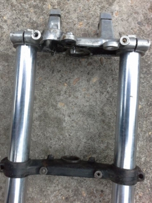 ขายโช้คหน้า Honda แกนโช้ค 39 มม.