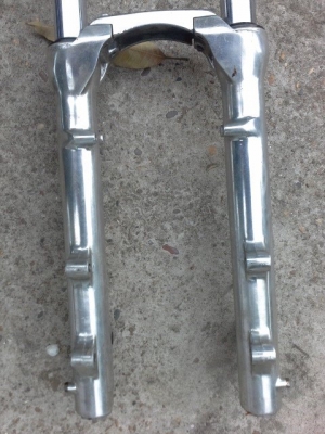 ขายโช้คหน้า Honda แกนโช้ค 39 มม.